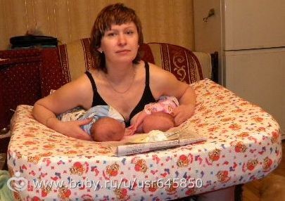 Подушка для кормления для двойни Подушка для кормления для двойни