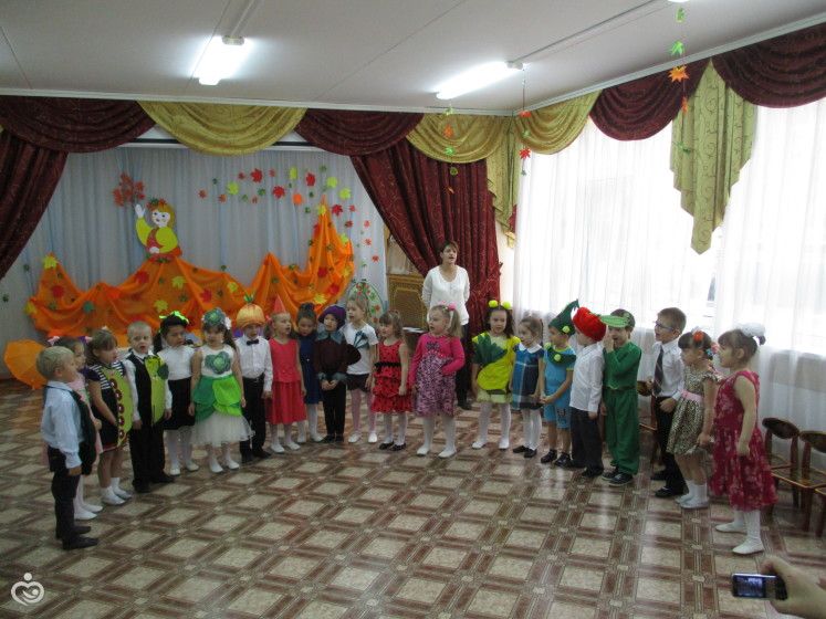 Осенний праздник в д/с (26.10.16). Часть 1.