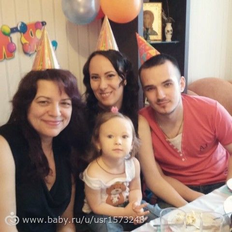 Наши 2 годика) скромный домашний праздник)