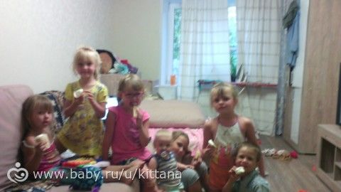 Отит у Максима, болеем всей семьей, отит - это капец. Ну, наши новости
