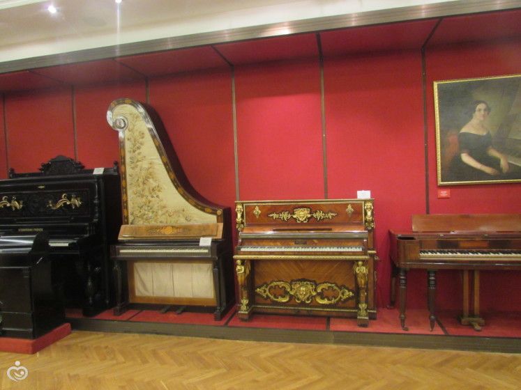 Музей им. Глинки. Ч.2 Инструменты народов мира