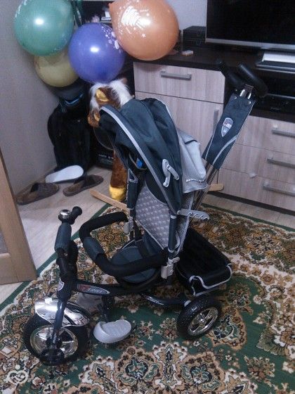 Доченьке исполнился 1 годик)))
