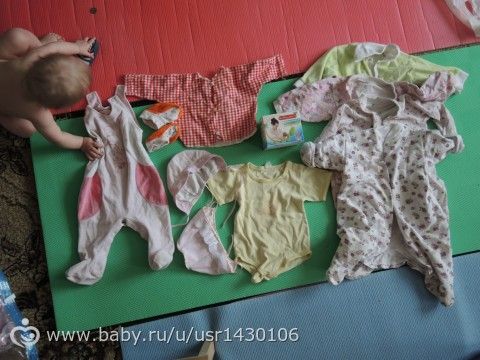 Отдам малышковое на 6-8 месяцев, принадлежности для ванны