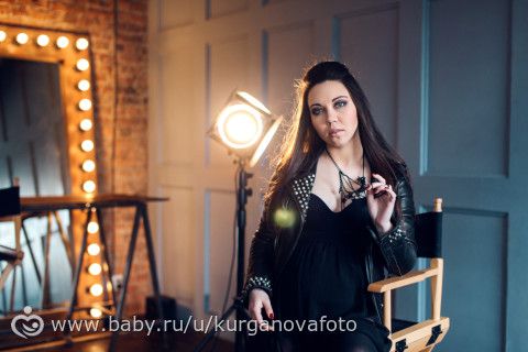 немного глам-рока от будущей мамочки