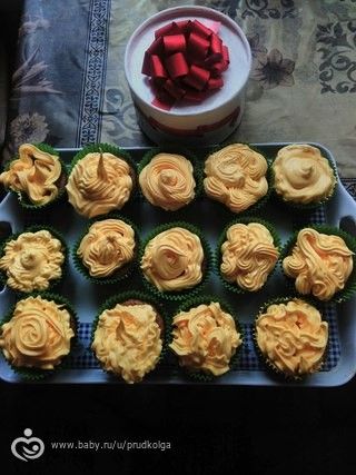 капкейки с клубничным курдом и клубничным курдом