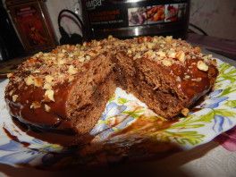 Испекла вкусный тортик "Шоколадный орешек" Испекла вкусный тортик "Шоколадный орешек"