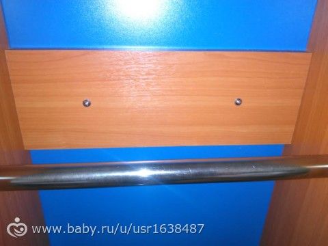 Отдам кровать чердак(кровать+шкаф+матрасик).Бронь.