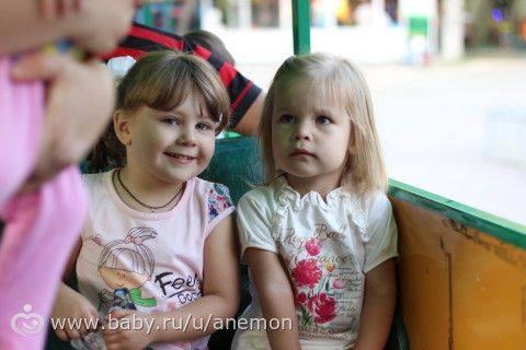 Наш отпуск в Ейске. Часть четвертая. Подружки))