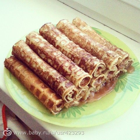 как оригинально подать десерт из домашних вафель?