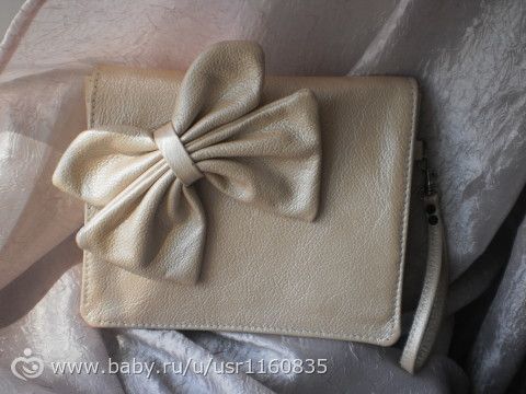 Клатчи из натуральной кожи.