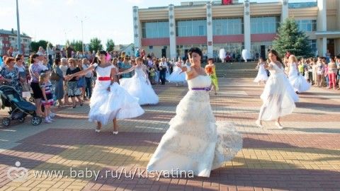 Парад Невест в Лисках 2016 год. Не терпится поделиться))))) Фото