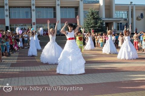 Парад Невест в Лисках 2016 год. Не терпится поделиться))))) Фото