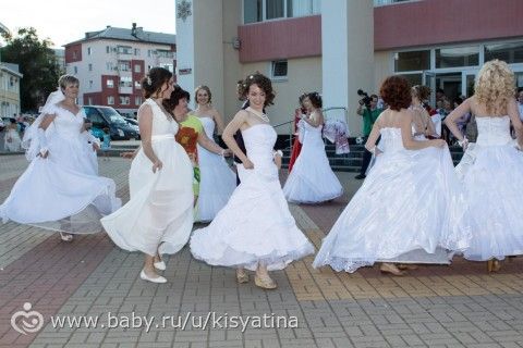 Парад Невест в Лисках 2016 год. Не терпится поделиться))))) Фото