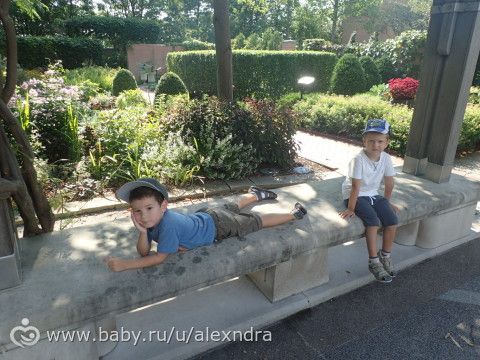 Английский садик и бабочки. Потрясающе красивое место и много фотографий)