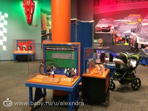 Детский музей. Выставка Hot Wheels.