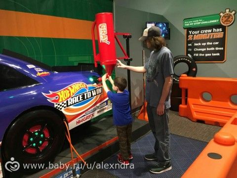 Детский музей. Выставка Hot Wheels.