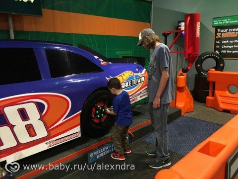 Детский музей. Выставка Hot Wheels.