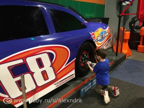 Детский музей. Выставка Hot Wheels.