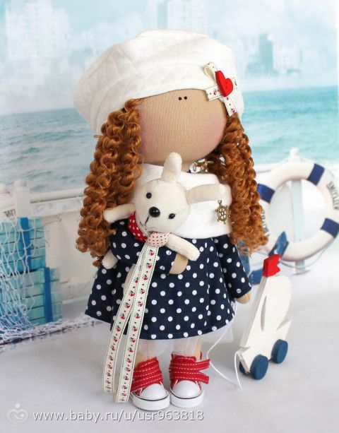 Текстильная кукла в морском стиле